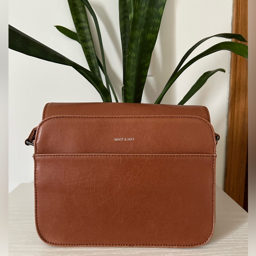 Matt & Nat Brown Crossbody Bag